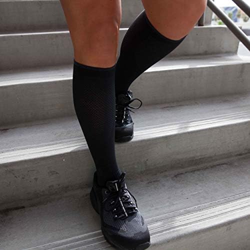 Copper Fit Energy Unisex Easy-On/Easy-Off Knee High Compression Socks - Image 4